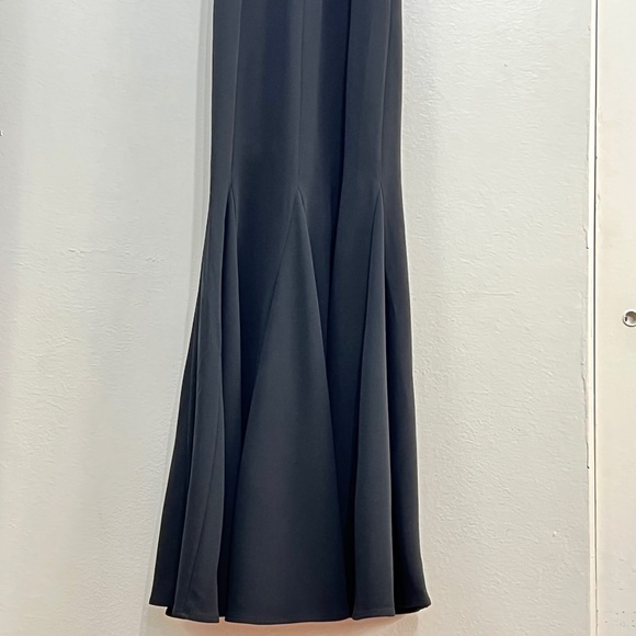Dress the Population Ellis One Shoulder Asymmetric Keyhole Crepe Dress - Picture 7 of 11
